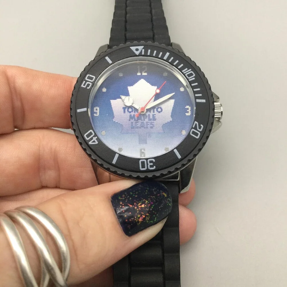 NHL Toronto Maple Leafs Mens Watch 42mm White Dial Black Silicone New Battery